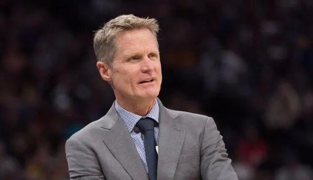 球员在低风 球员在低风